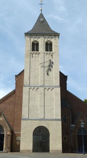 Kirche-Nikolaus-Aussenansicht (c) Klaus Trautmann