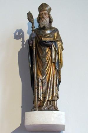 Kirche-Nikolaus-Statue
